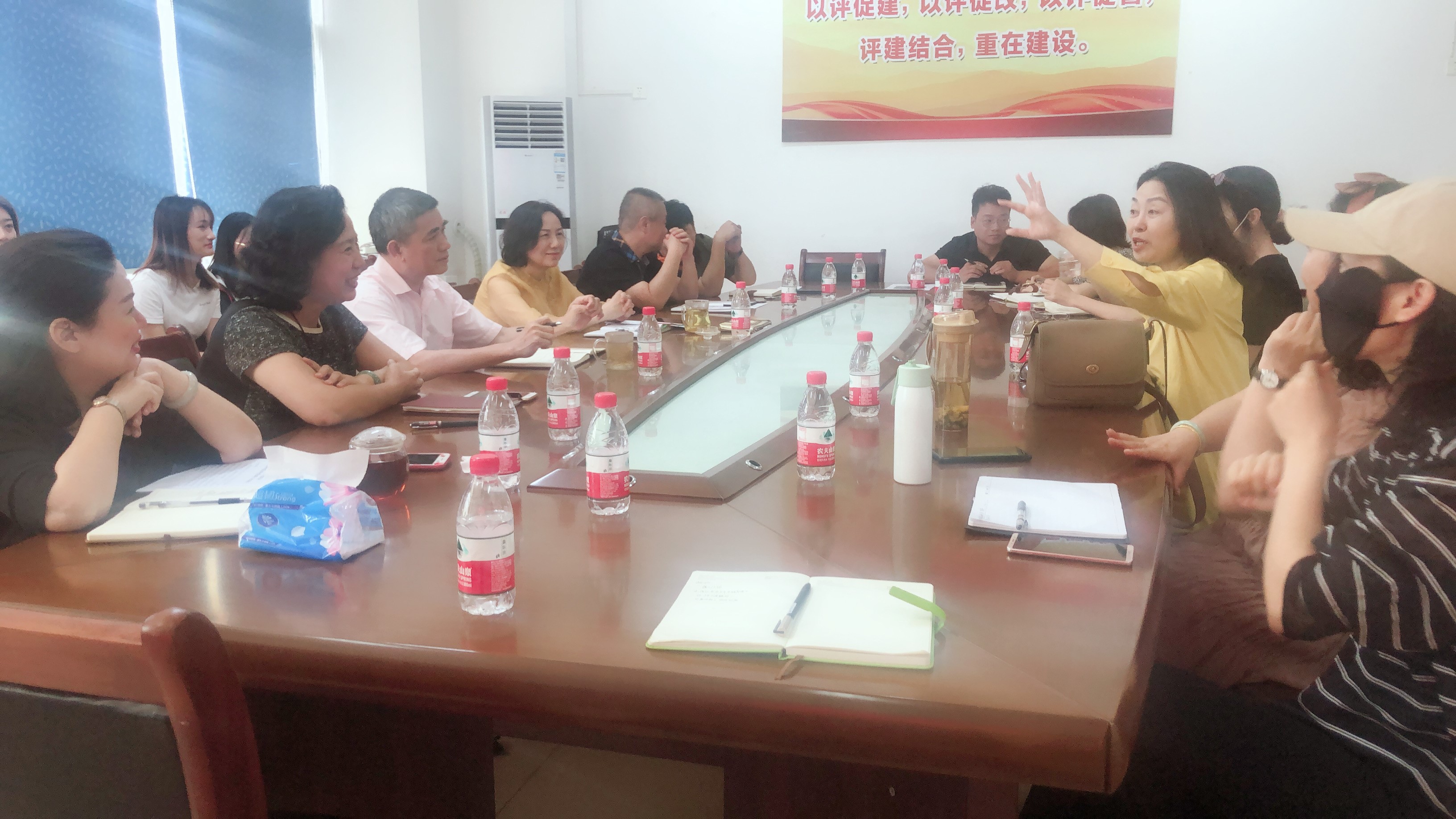 乐玩（中国）召开“我为群众办实事”专题调研会