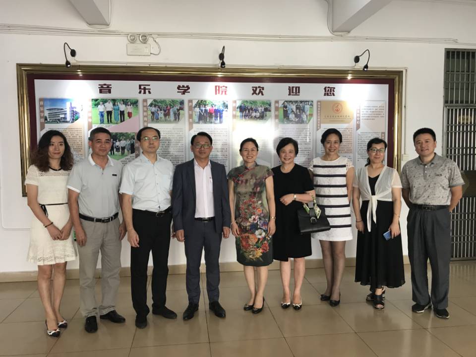 越南教育发展院主席阮清河博士应邀赴乐玩（中国）开展座谈会
