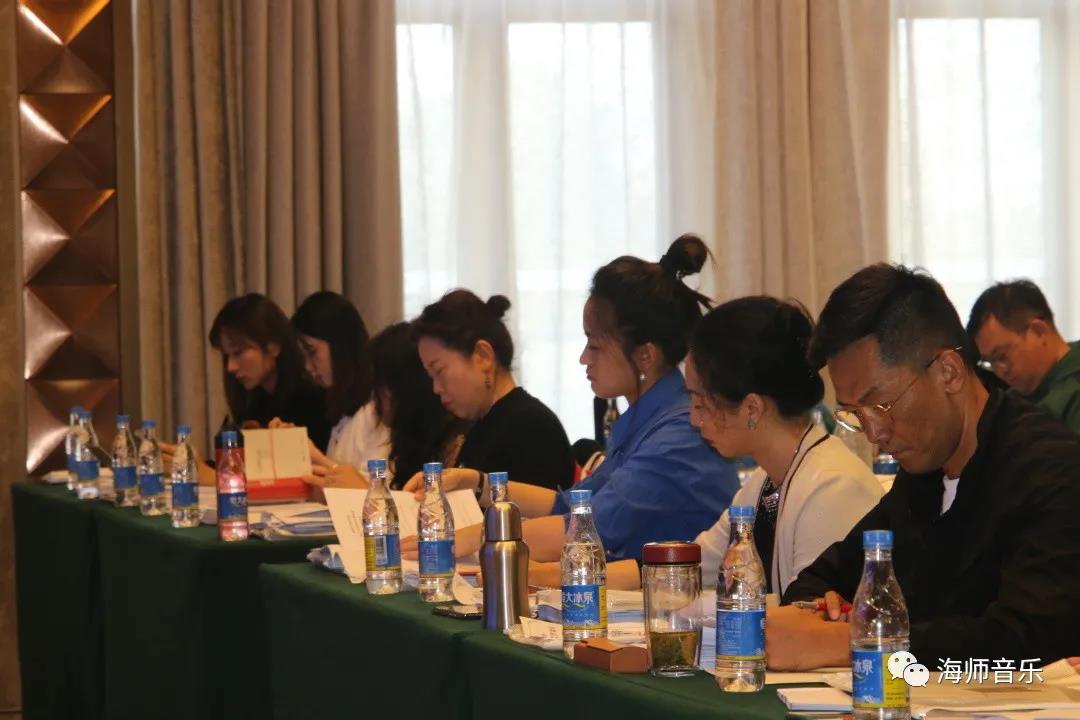 乐玩（中国）2021年度教学科研工作会议顺利召开