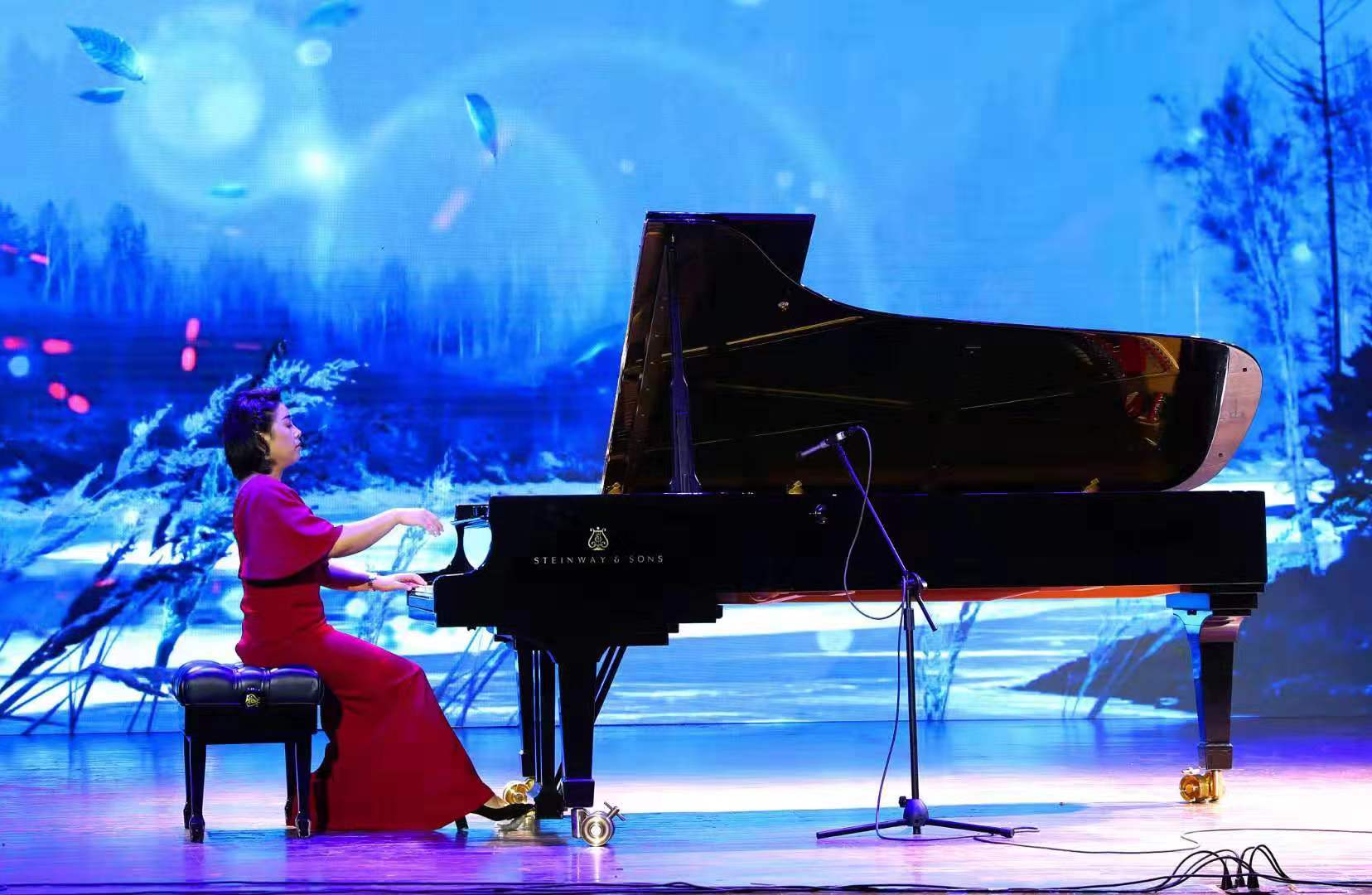 乐玩（中国）举行庆祝中华人民共和国成立70周年器乐专场音乐会