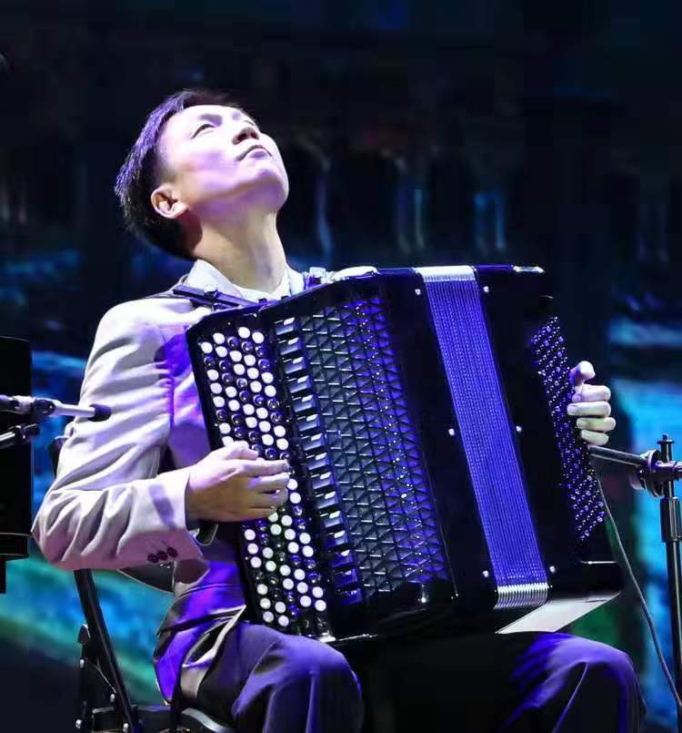 乐玩（中国）举行庆祝中华人民共和国成立70周年器乐专场音乐会