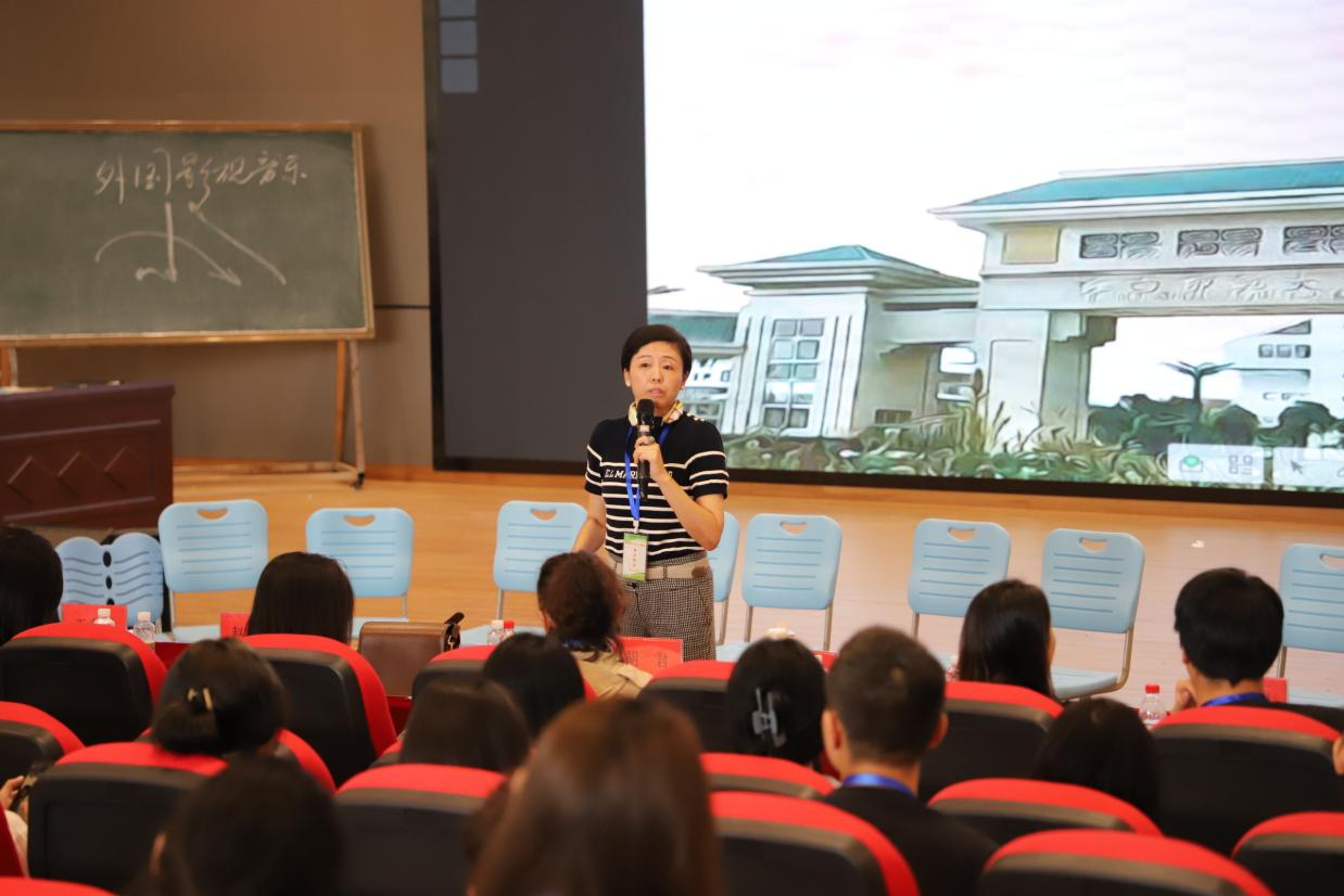 乐玩（中国）学生观摩附属中学教学开放周音乐公开课