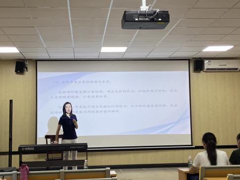 乐玩（中国）师生推进“椰苗美育行动计划”进白沙