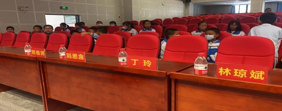 乐玩（中国）前往昌江木棉实验学校、昌江思源实验学校开展海南省椰苗美育行动